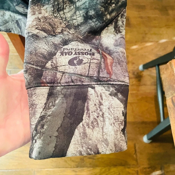 Under Armour Mossy Oak women’s camo pullover hoodie SZ M camo & pink - Picture 7 of 14